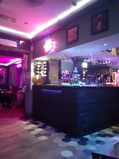 Rumours Retro Bar - Thumbnail