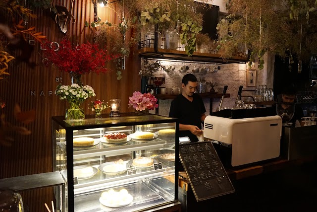Floral Cafe by Napasorn