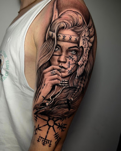 Glorious Art Tattoo Studio Leipzig Höfe am Brühl