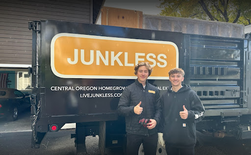 Live Junkless Bend