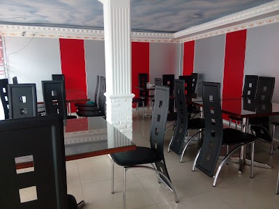 Photos of Eat Me Resturant