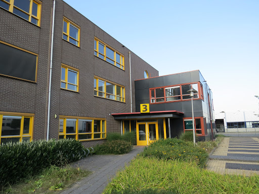 Ree Accountants Van - Thumbnail