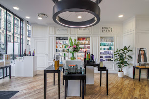 Photo n°15 de Jean Marc Joubert - Louvre à Paris (Salon de coiffure)