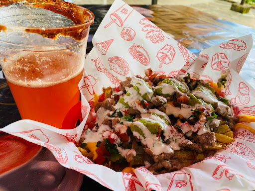 Poncho Burgers y Mas