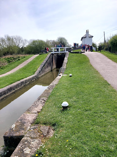 Foxton Locks Logo