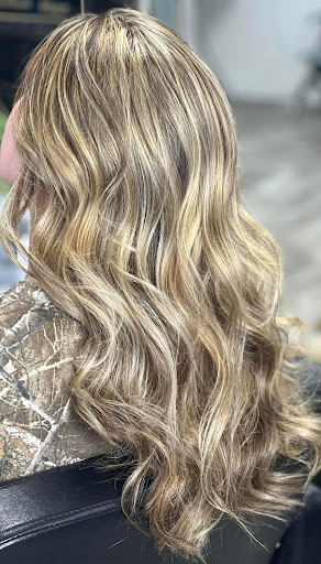 2 Non Blondes Hair Studio - Thumbnail