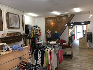 Photo n°14 de Evidence à Le Vigan-en-Quercy (Magasin de vêtements)