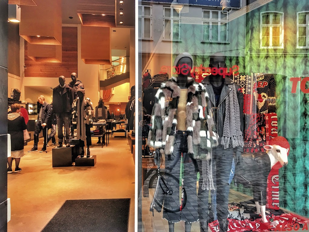 DIESEL STORE COPENHAGEN KOBMAGERGADE, København — Købmagergade, telefon 27 56 55, åbningstider