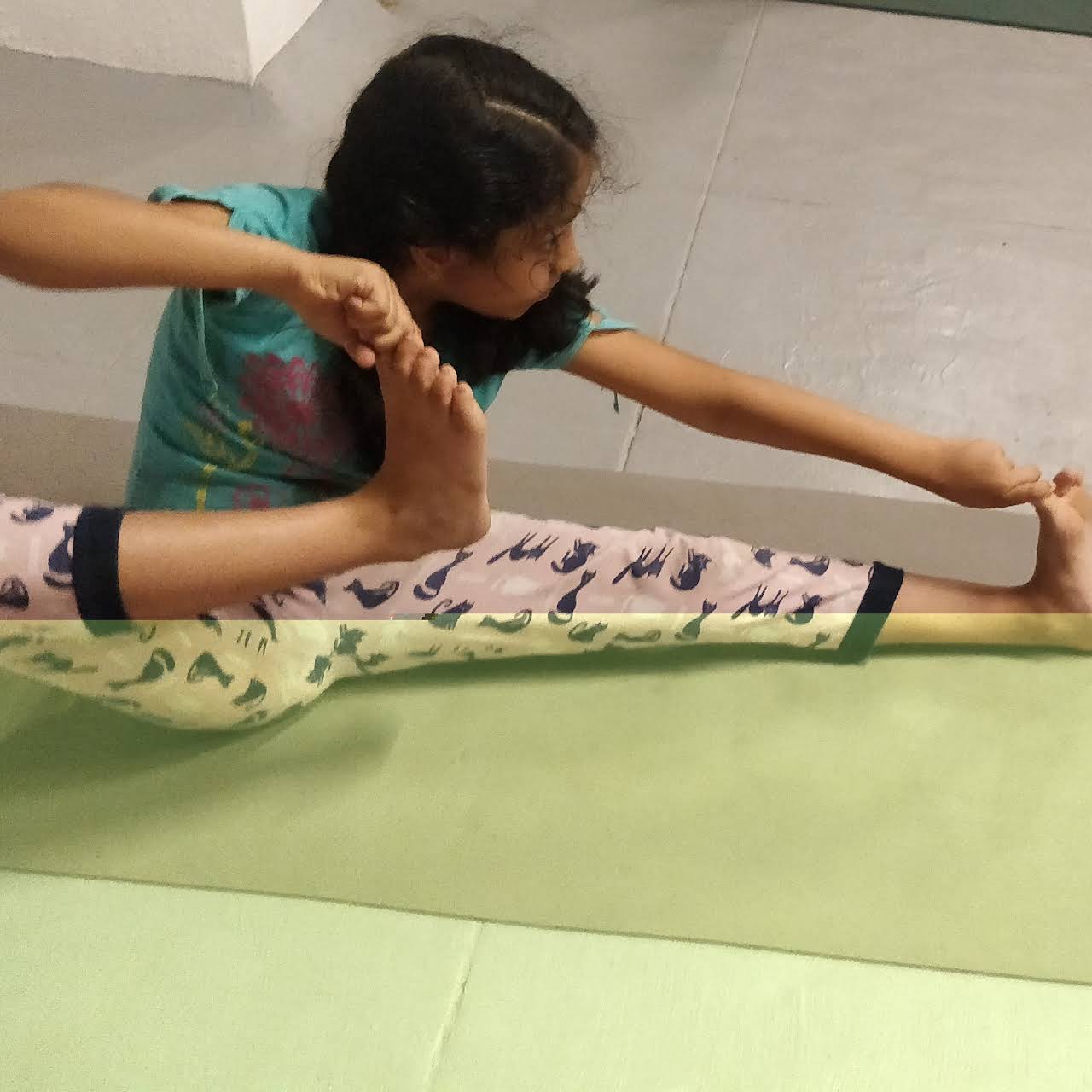 Deepam Yoga A Vyasa Affiliated Yoga Centre Contact For Regular Yoga Classes Also Conducting 300 Hour Yoga Teachers Training From Vyasa Specialised In Women Yoga Yoga Studio In Bengaluru
