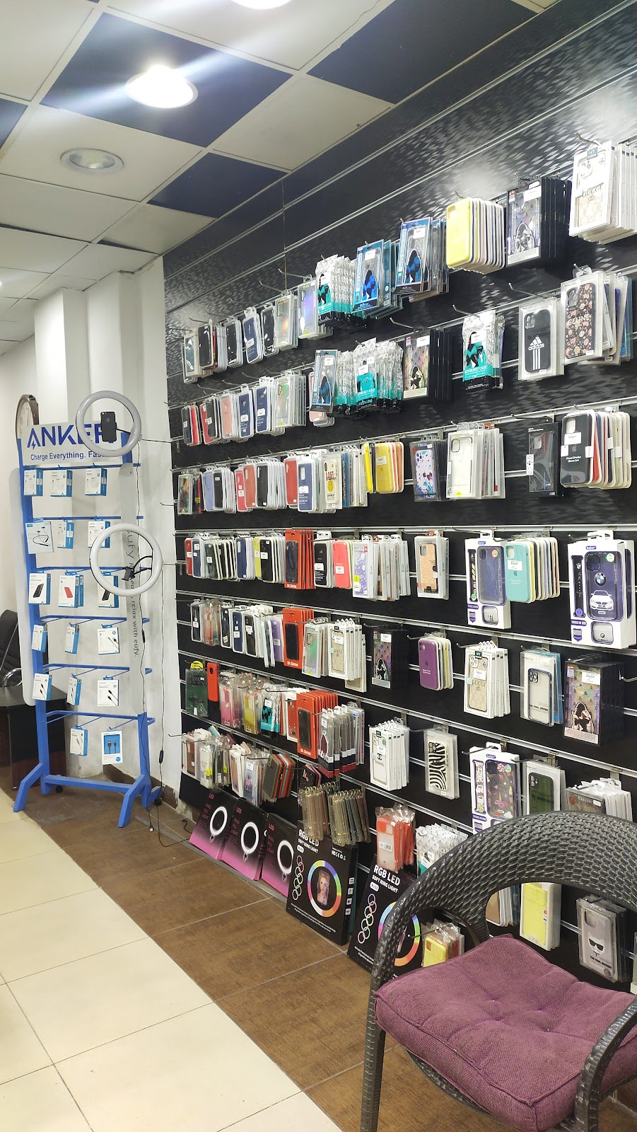 ساعات وموبايلات كريم - صورة 3