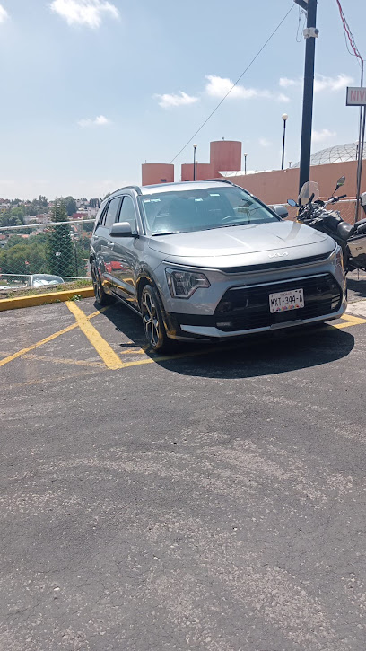 Auto Lavado y Estética Regén Auto (Estacionamiento Heliplaza)