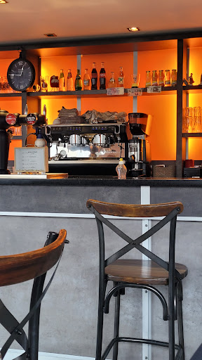 Photo 4 - Le Bar'Thou