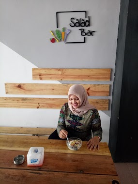 Salad Bar, Author: dista siti sarah