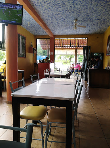 Tapanco'S Restaurant - Thumbnail