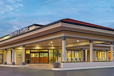 Photos of Days Inn & Suites Amelia Island At The Beach