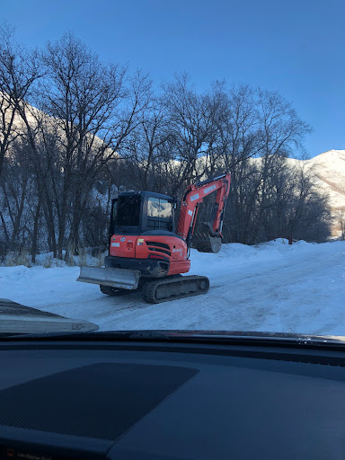 Alexander's Towing - Visual