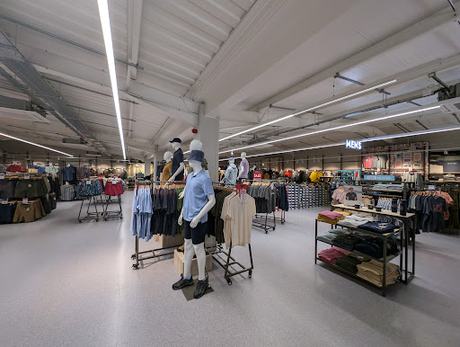 Mountain Warehouse Llanelli - Thumbnail