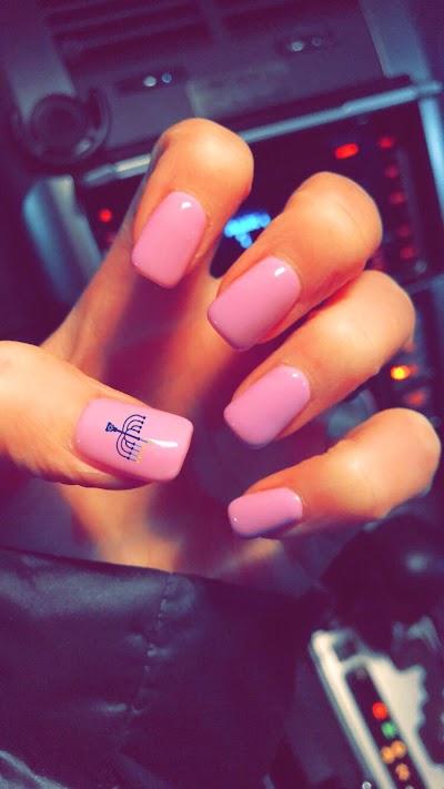 Tu Nails