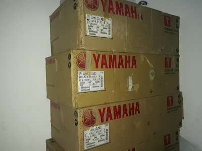 Photos of Yamaha Outboard Motor Service