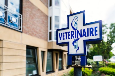 Photos of Cedar Veterinary Office / Luxembourg Merl-Belair