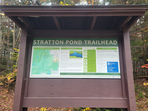 Stratton Pond Trail Parking