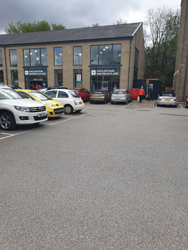 Mountain Warehouse Glossop - Thumbnail