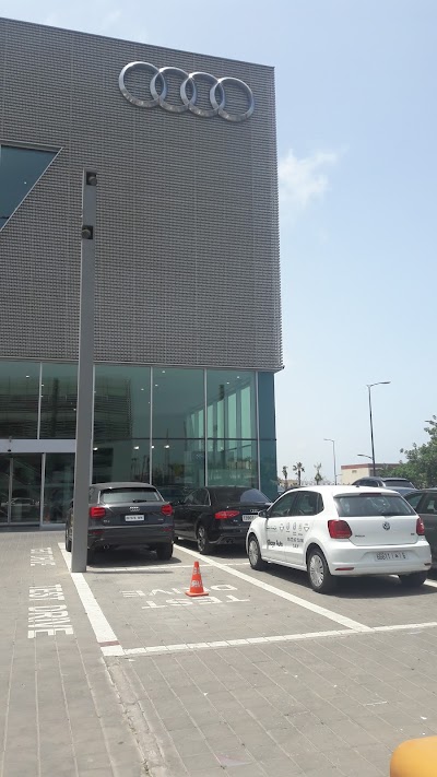 Photos of Audi