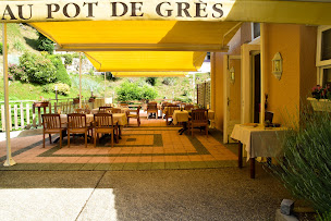 Photo n°48 de Au Pot de Grès à Montagnat (Restaurant français)