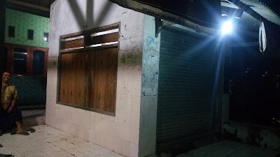 Photos of Toko Utung