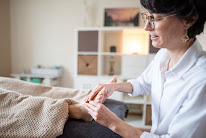 Laetitia Azorin Réflexologue RNCP et pratique traditionnelle chinoise en Auvergne-EI à Égliseneuve-près-Billom