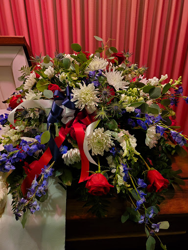 Creative Custom Flowers - Visual