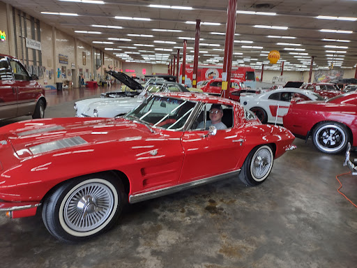 AutoBarn Classic Cars - Thumbnail