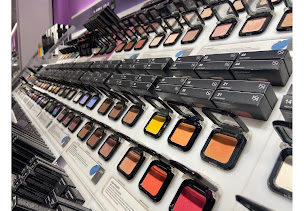 Photo n°21 de KIKO Milano à Nice (Magasin de cosmétiques)