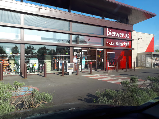 Market Bois En Ardres