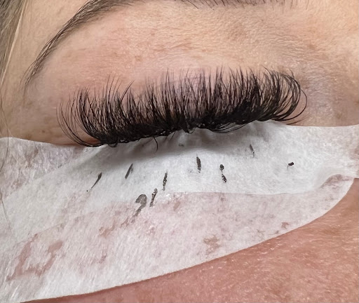 Luxe Lash Lounge Gallery - United States