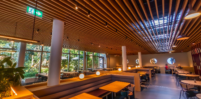 Bird House - Restaurant