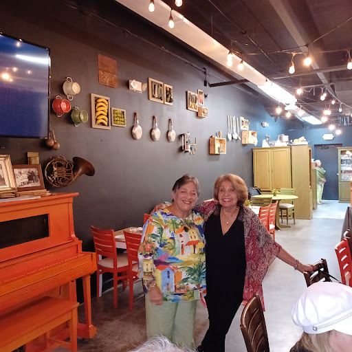 Casserola Market & Tasting Room - Thumbnail