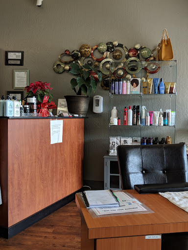 Luna's Beauty Salon - Thumbnail