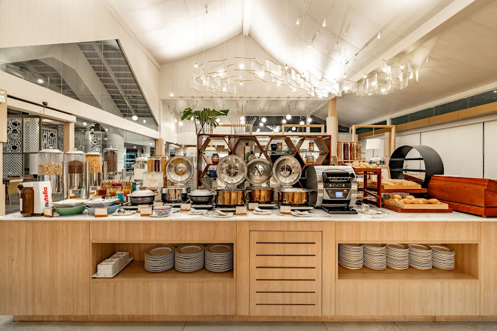 Katathani Phuket Beach Resort by null