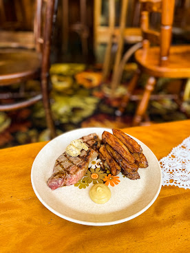 Goldy's! Tavern by null