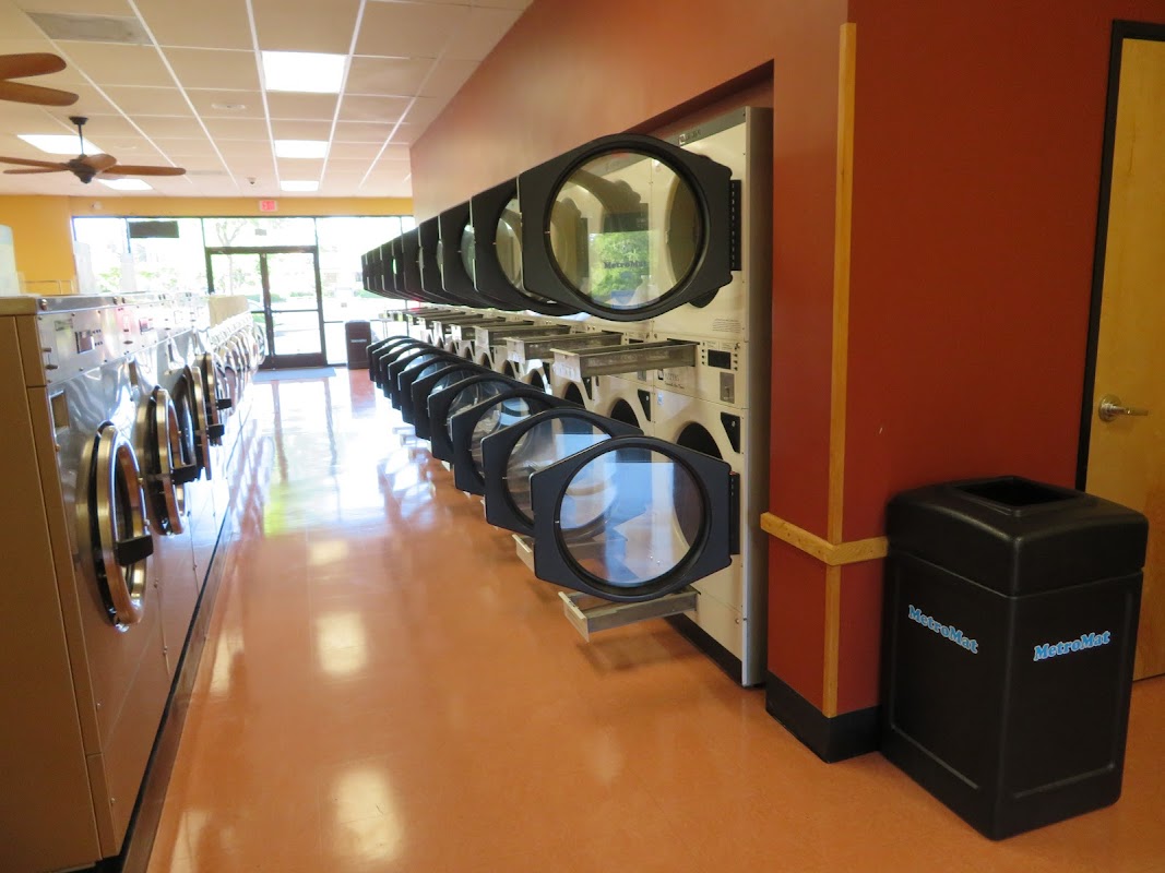 Self-service laundry at MetroMat Laundromat, Portland, OR