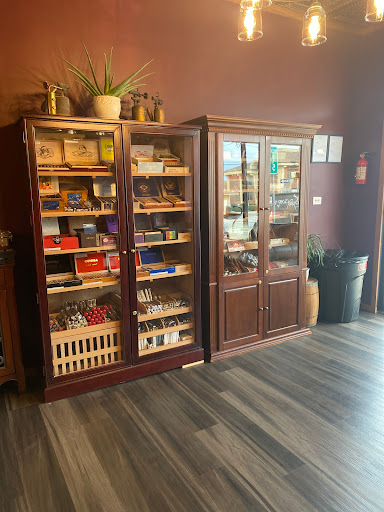 Alivana’s Cigar Lounge Gallery - United States