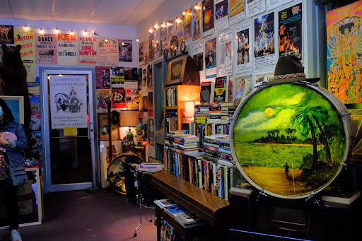 Currie's Music - Thumbnail