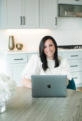 Jessi Broschofsky | Realtor