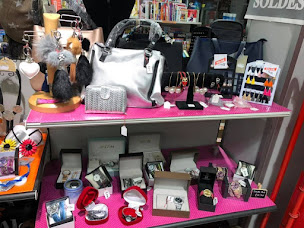 Photo n°6 de Tabac Presse Chez Lolo à Sainte-Croix-en-Plaine (Épicerie)