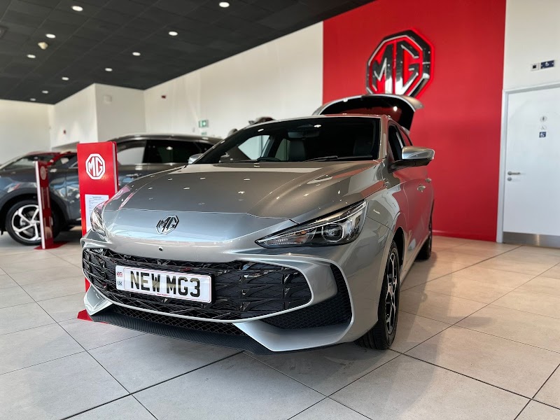 Glyn Hopkin MG Mill Hill photo 3