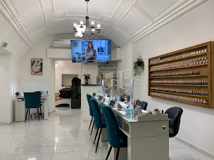 Photo n°21 de Bang Nails - L'aspic à Nîmes (Institut de massages)