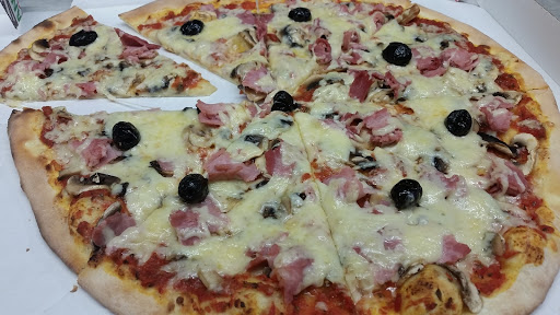 Photo 7 - LT PIZZA