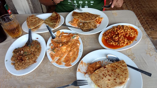 Innlay hut (Indian Food House)