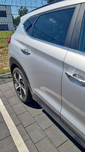 Dellen-Service-Lutz GmbH | Beulendoktor und Smart Repair Lackierer in Paderborn und Detmold - Thumbnail